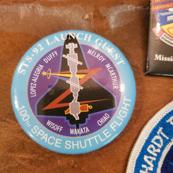 NASA Launch Pins and Large Embroidery Patch STS Missions - Picture 3 of 10